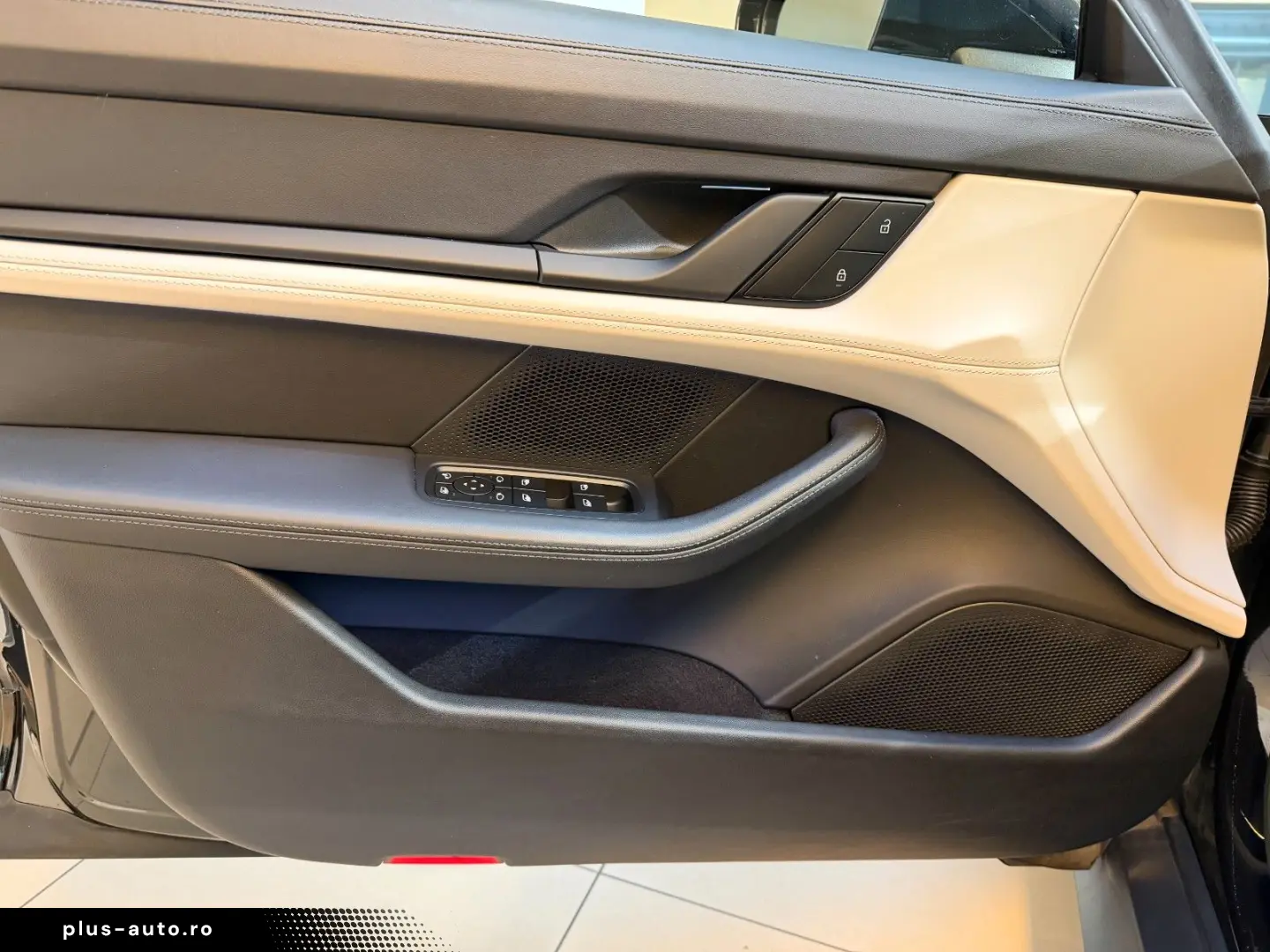 PORSCHE Taycan Sport Turismo Perf. Bat.  Sport Chrono