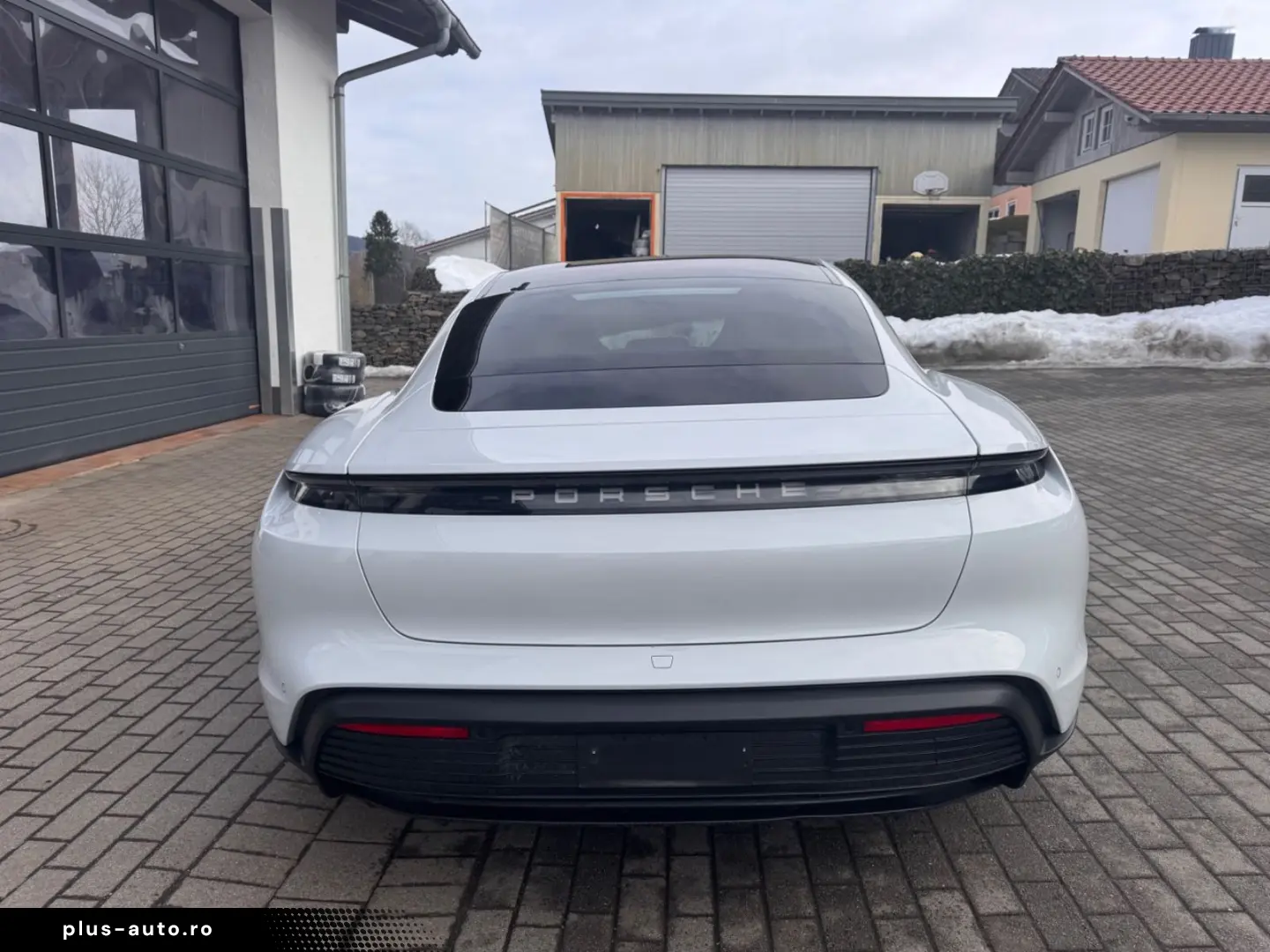 PORSCHE Taycan 92 % Batterieleistung HU Neu  Panorama