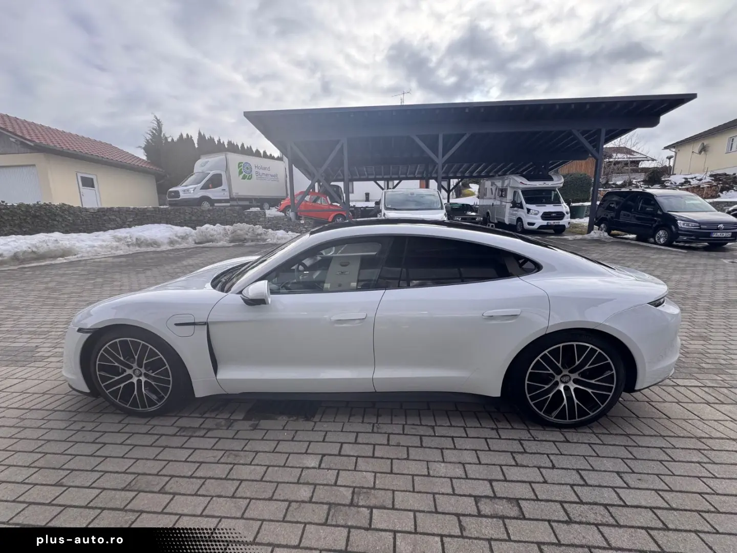PORSCHE Taycan 92 % Batterieleistung HU Neu  Panorama