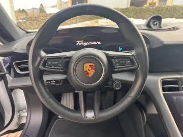 PORSCHE Taycan 92 % Batterieleistung HU Neu  Panorama