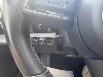 PORSCHE Taycan 92 % Batterieleistung HU Neu  Panorama