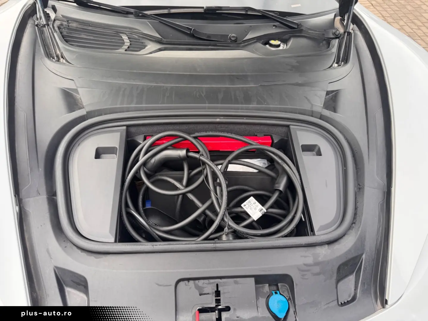 PORSCHE Taycan 92 % Batterieleistung HU Neu  Panorama