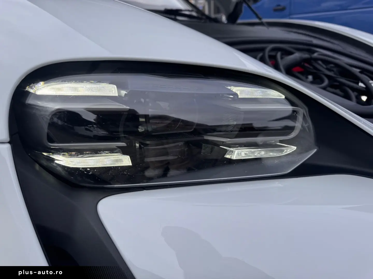 PORSCHE Taycan 92 % Batterieleistung HU Neu  Panorama