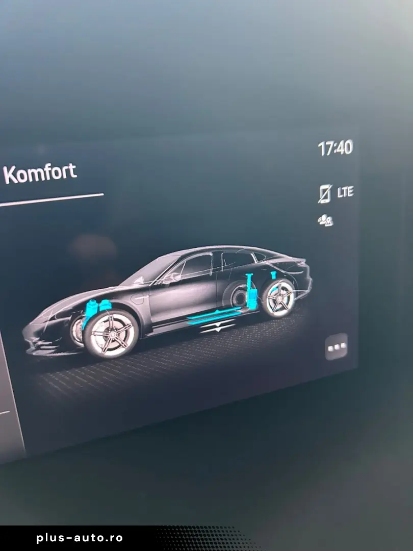 PORSCHE Taycan 92 % Batterieleistung HU Neu  Panorama