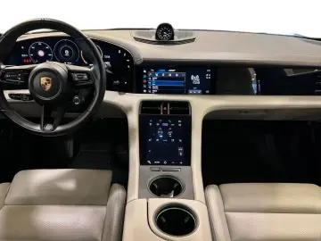 PORSCHE Cross Turismo 4   Offroad Design   4 wheel steer