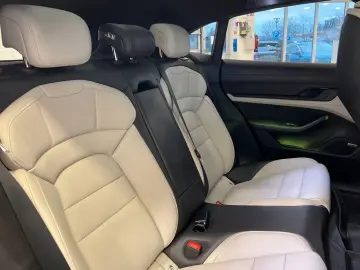 PORSCHE Cross Turismo 4   Offroad Design   4 wheel steer