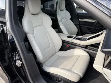 PORSCHE Taycan 4 S InooDrive Pano Keyless BFDisplay 21