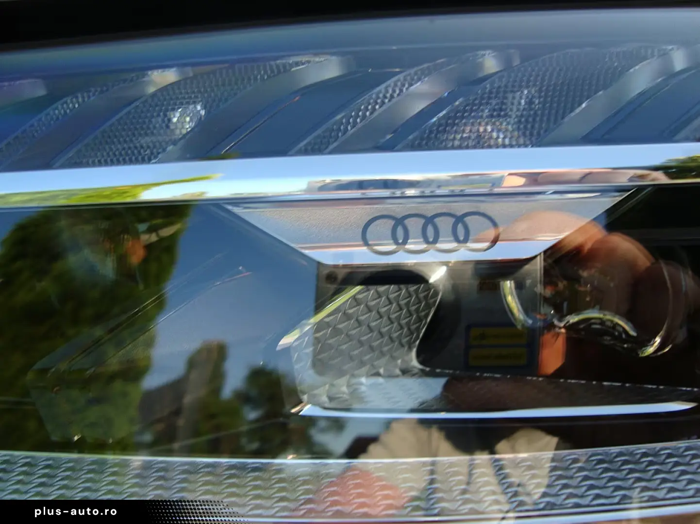 Audi A8 60 TFSI e Quattro S8 Pachet Sport Complet echipat