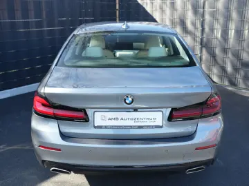 BMW 520d XDrive LASER HEADUP ACC DDC ABL STANDHZG