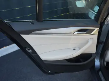 BMW 520d XDrive LASER HEADUP ACC DDC ABL STANDHZG