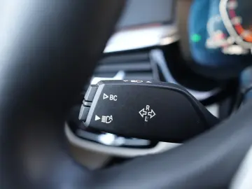 BMW 520d XDrive LASER HEADUP ACC DDC ABL STANDHZG