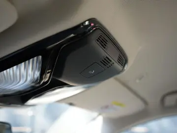 BMW 520d XDrive LASER HEADUP ACC DDC ABL STANDHZG