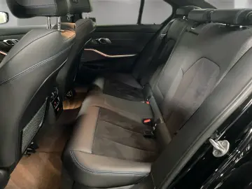 BMW M340i xDrive Harman K LiveCockpitProf Kamera