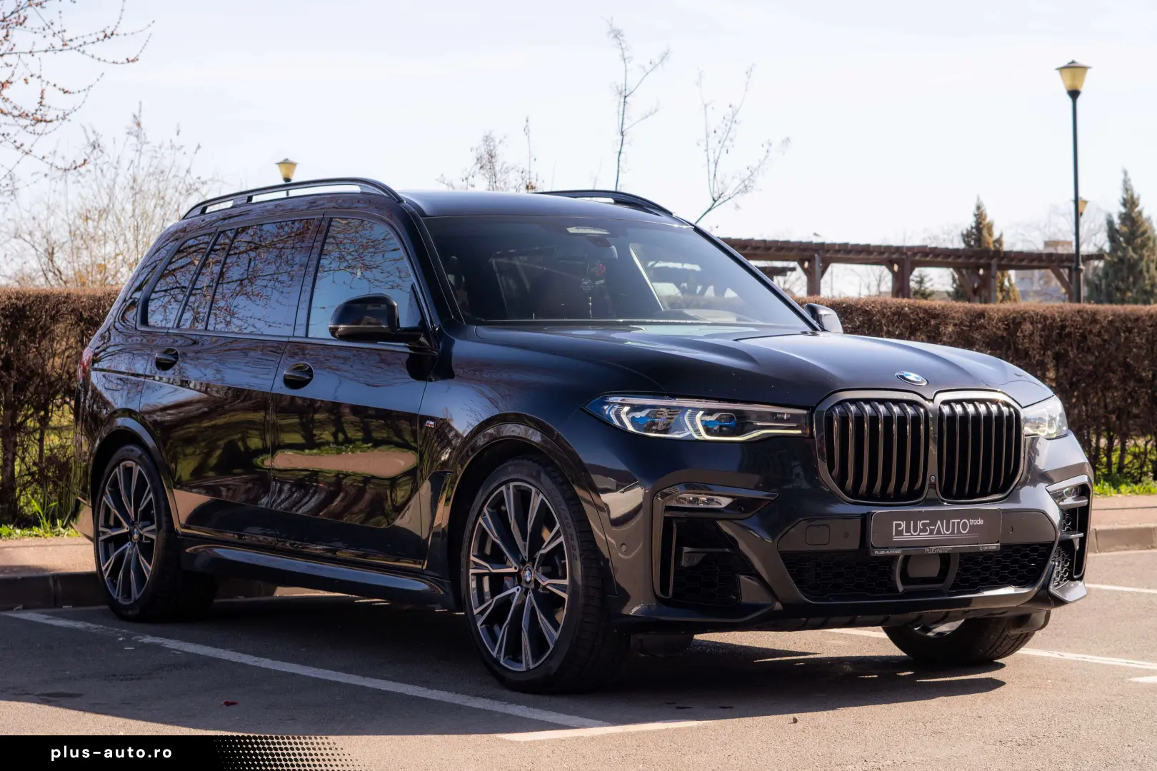 BMW X7 xDrive40d_M-Paket_AHK_Laser_Head-Up_ACC_H&K