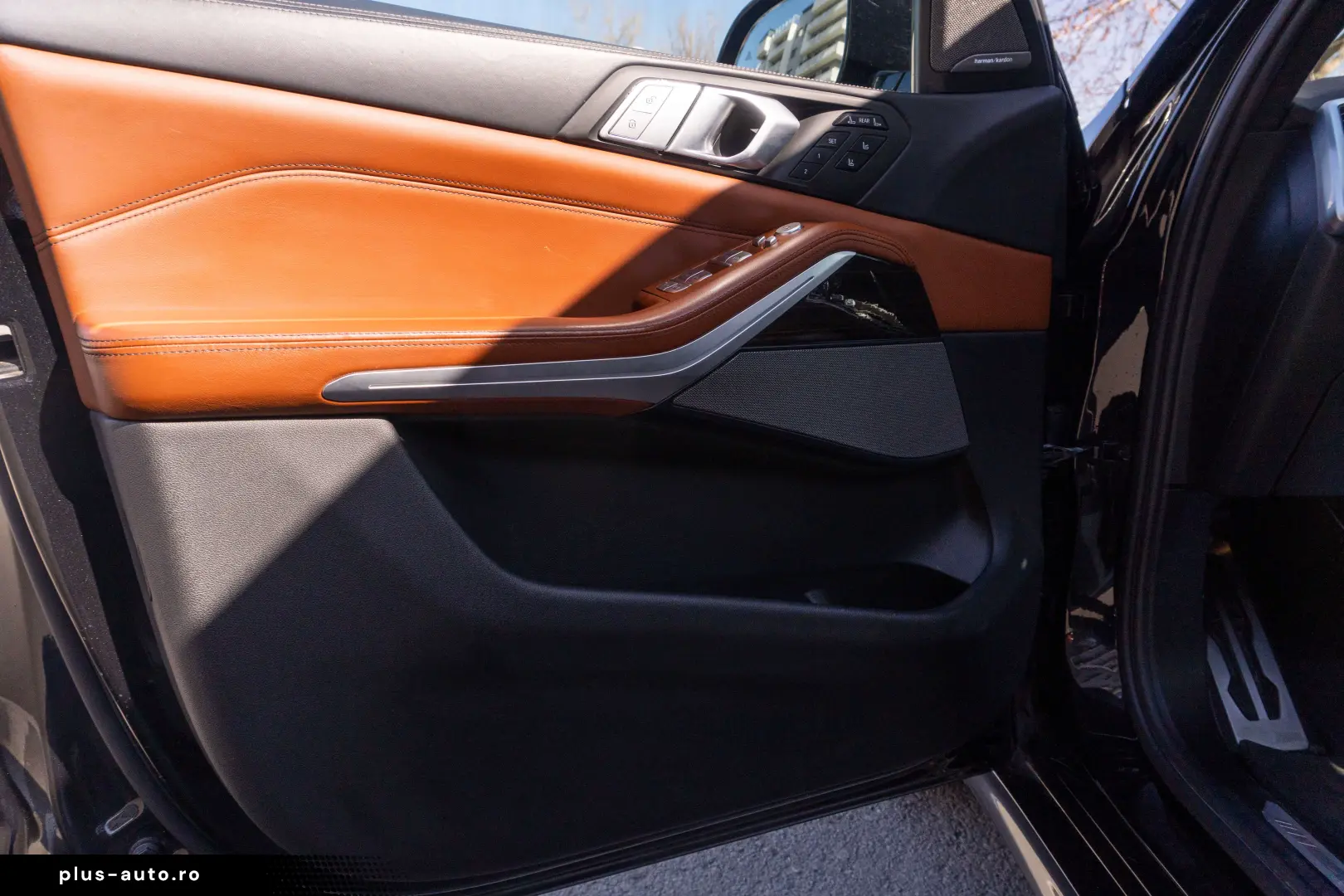 BMW X7 xDrive40d_M-Paket_AHK_Laser_Head-Up_ACC_H&K