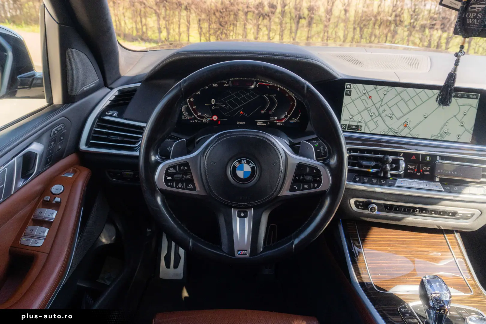 BMW X7 xDrive40d_M-Paket_AHK_Laser_Head-Up_ACC_H&K