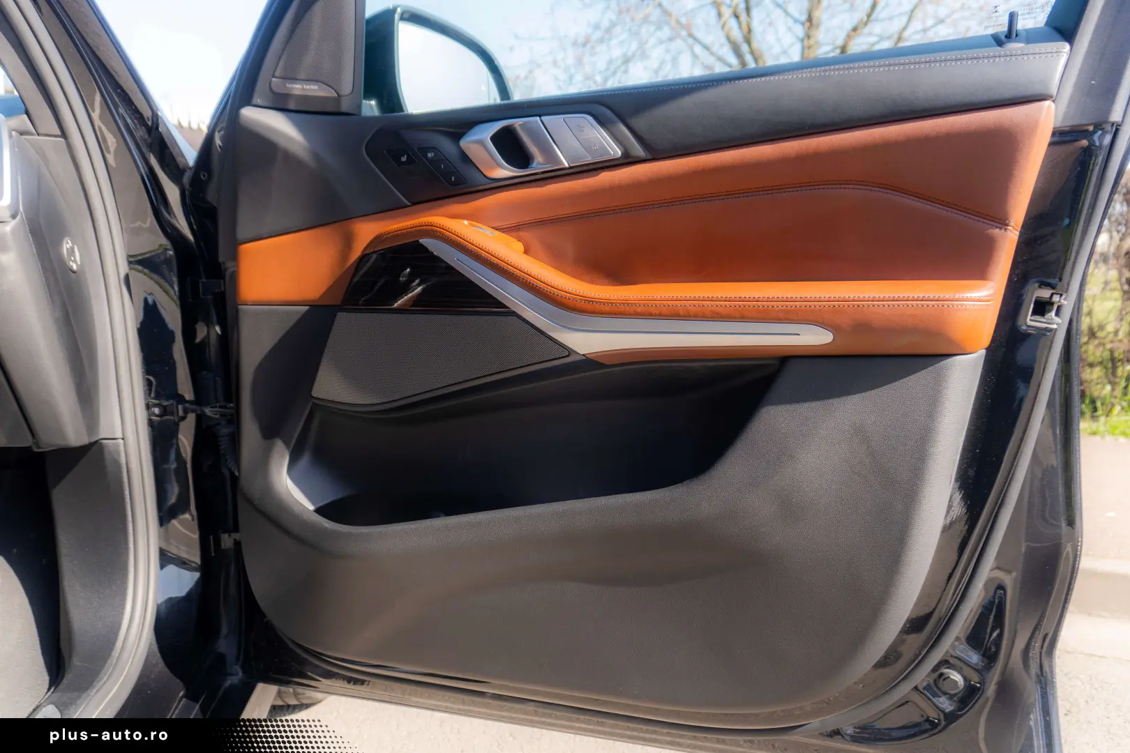 BMW X7 xDrive40d_M-Paket_AHK_Laser_Head-Up_ACC_H&K