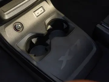 BMW X7 xDrive40d_M-Paket_AHK_Laser_Head-Up_ACC_H&K