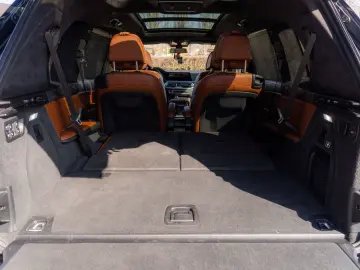 BMW X7 xDrive40d_M-Paket_AHK_Laser_Head-Up_ACC_H&K