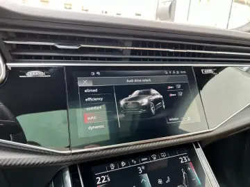 Audi RSQ8 4.0 TFSI QUT MATRIX PANO CARBON HUD 360