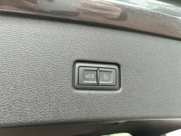 Audi RSQ8 4.0 TFSI QUT MATRIX PANO CARBON HUD 360