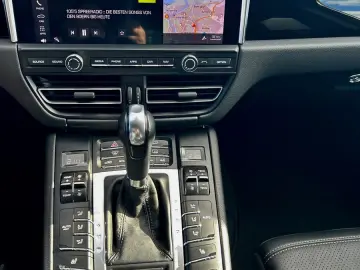 PORSCHE Macan LED Navi Kamera PDC Spur.Temp.BOSE R21