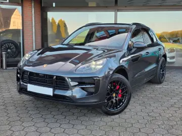 PORSCHE Macan GTS