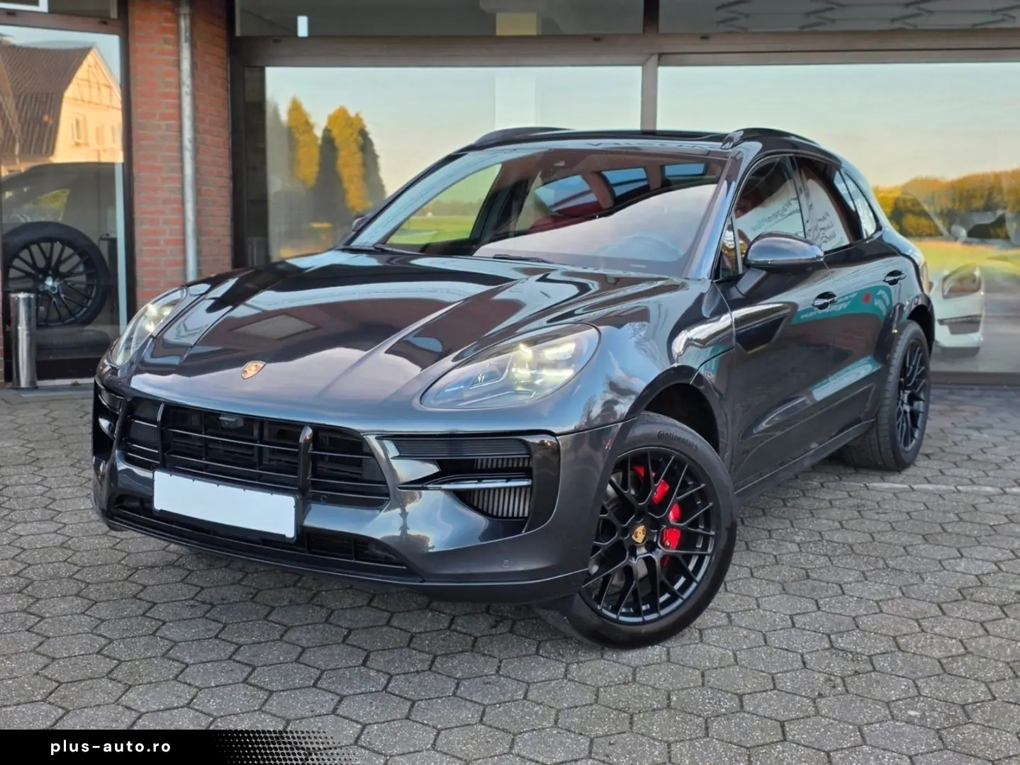 PORSCHE Macan GTS