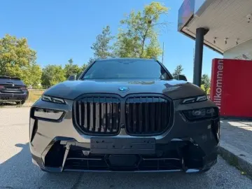 BMW X7 xDrive40d M-Pro Green-Brown 23  Full-Full