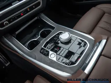 BMW X7 xDrive 40d M-Sport HUD STANDHZ LED PANO 360