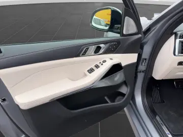 BMW X7 xDrive40d   M Sport Pro  Frozengrey  UPE 149.