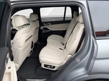 BMW X7 xDrive40d   M Sport Pro  Frozengrey  UPE 149.