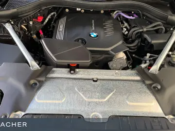 BMW X4 xDrive 20d  StdHzg AHK RFK adLED