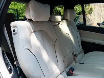 BMW X7 M60i EX.DRIVE.MASSAGE.SKY.SOFTCL.360 .AHK