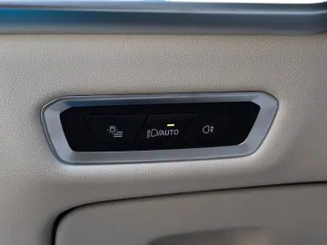 BMW X7 M60i EX.DRIVE.MASSAGE.SKY.SOFTCL.360 .AHK