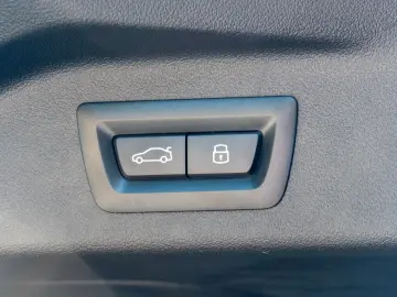 BMW X7 M60i EX.DRIVE.MASSAGE.SKY.SOFTCL.360 .AHK