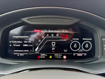 Audi RS Q8 TFSI quattro tiptronic  1. Hand  Pano  AHK