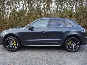 PORSCHE Macan Macan 2.0    PANO   18-WAY SEATS   21 INCH