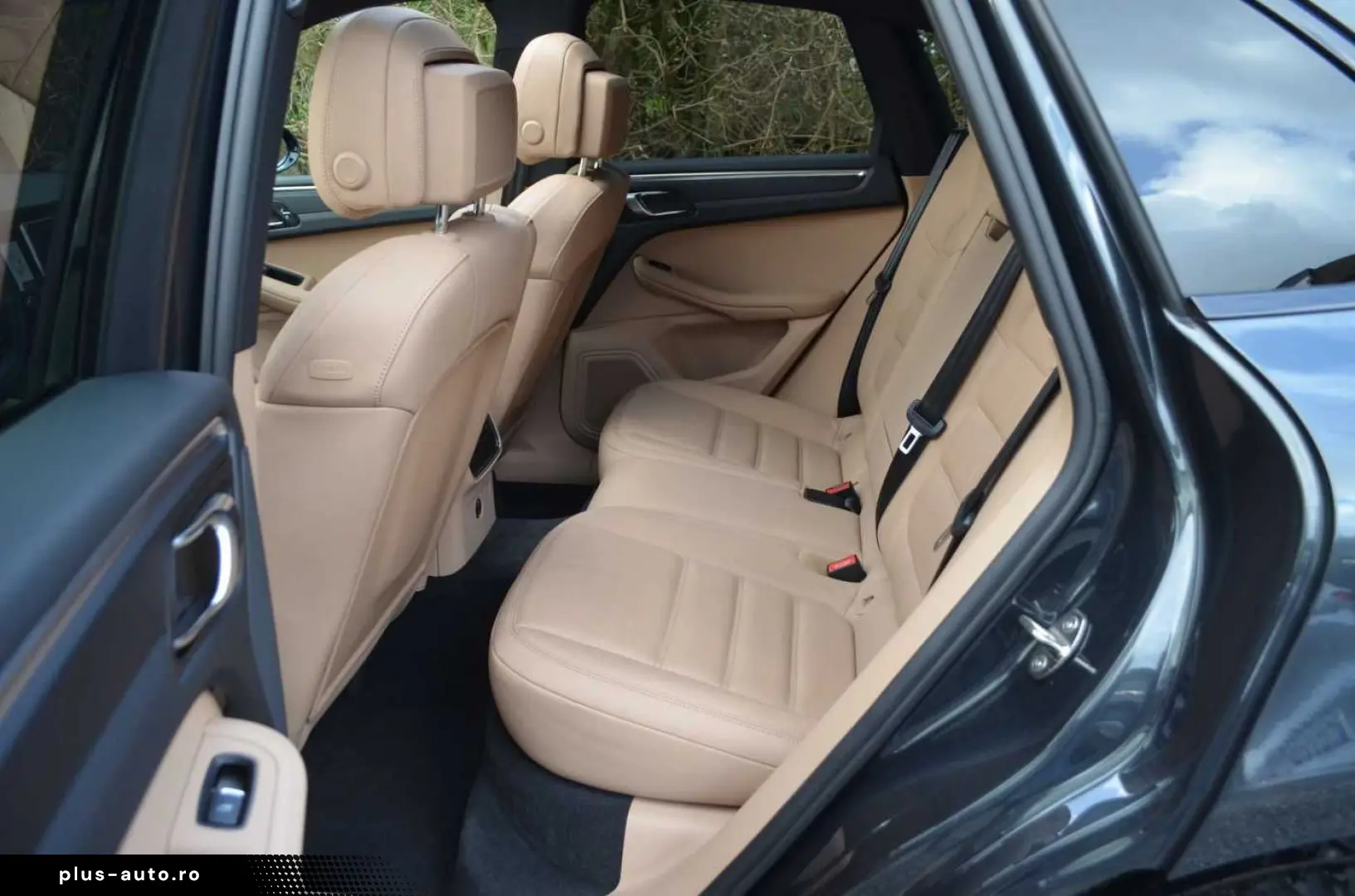 PORSCHE Macan Macan 2.0    PANO   18-WAY SEATS   21 INCH