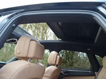 PORSCHE Macan Macan 2.0    PANO   18-WAY SEATS   21 INCH