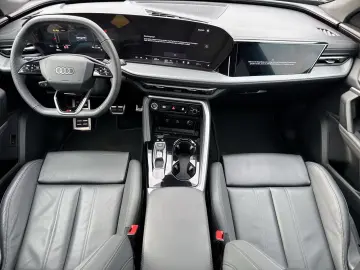 Audi Q5 TDI S-Tronic Edition One 21 S seats Panoramic