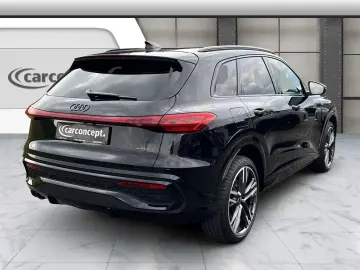 Audi Q5 TDI S-Tronic Edition One 21 S seats Panoramic