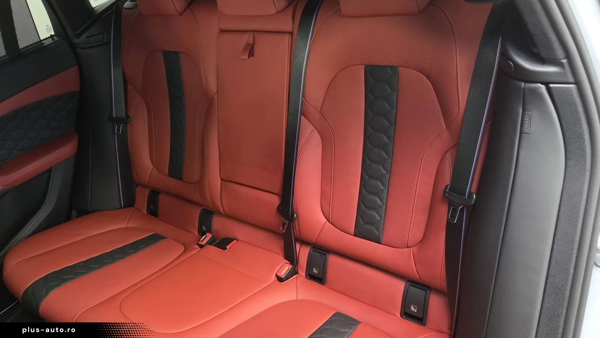 BMW X6 M Competition AHK Sky Sitzlüft B&W ACC UPE196