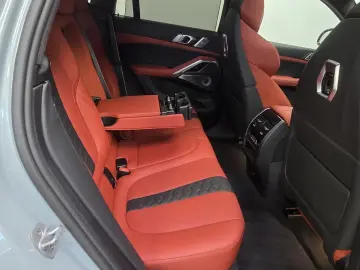 BMW X6 M Competition AHK Sky Sitzlüft B&W ACC UPE196