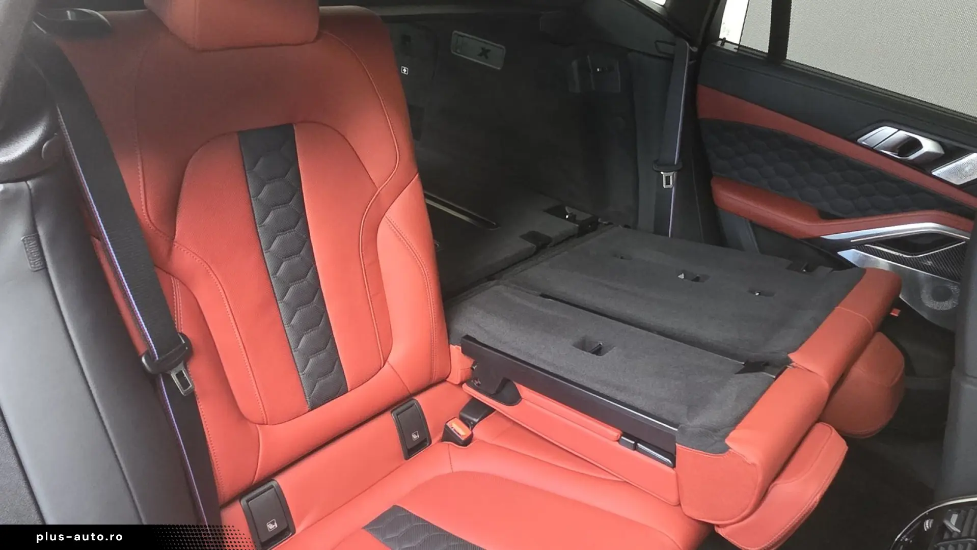 BMW X6 M Competition AHK Sky Sitzlüft B&W ACC UPE196