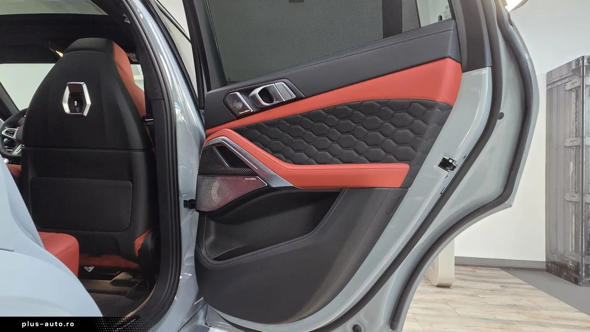 BMW X6 M Competition AHK Sky Sitzlüft B&W ACC UPE196