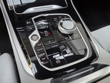 BMW X5 xDr40d M Sport Pro 22Zoll Pano ACC 360  AHK