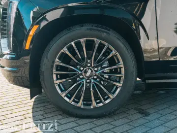 Cadillac Escalade ESV Sport Platinum - 6 2l V8 TV MY26