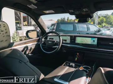 Cadillac Escalade ESV Sport Platinum - 6 2l V8 TV MY26