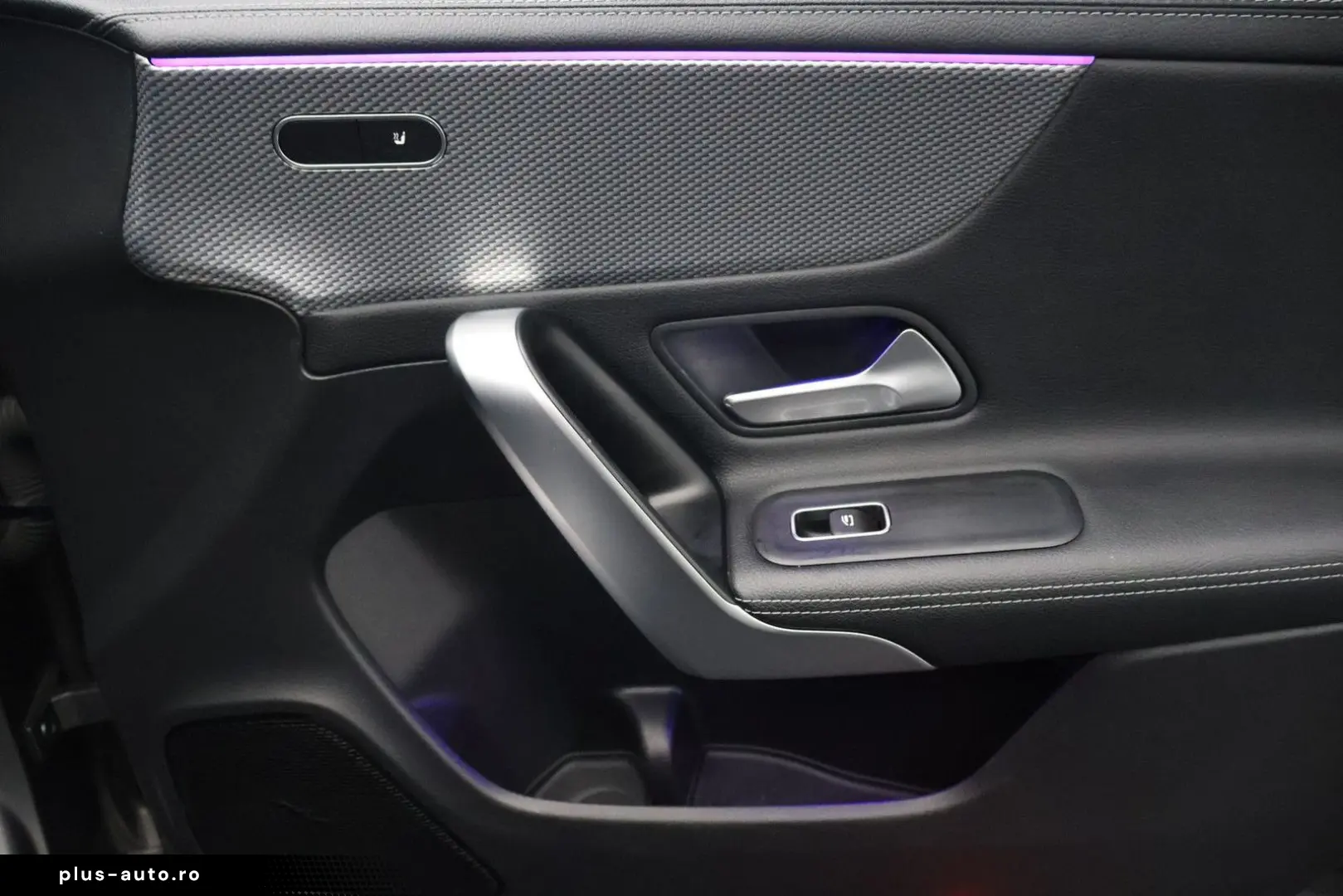 MERCEDES-BENZ CLA 180 Business Solution Luxury